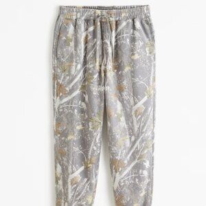 Abercrombie Men's Essential Sweatpant Light Grey Camo Size Large Length Short